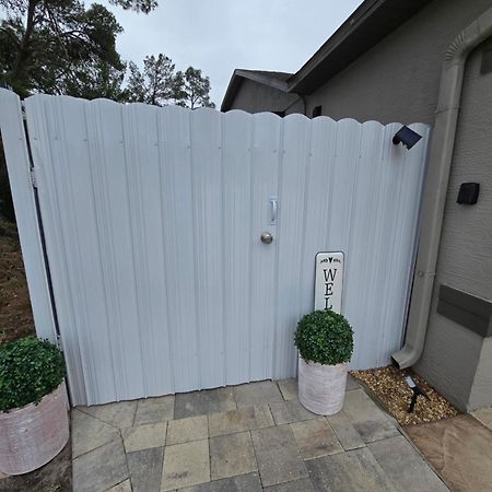 Serenity - Guest House In Spring Hill Exterior foto